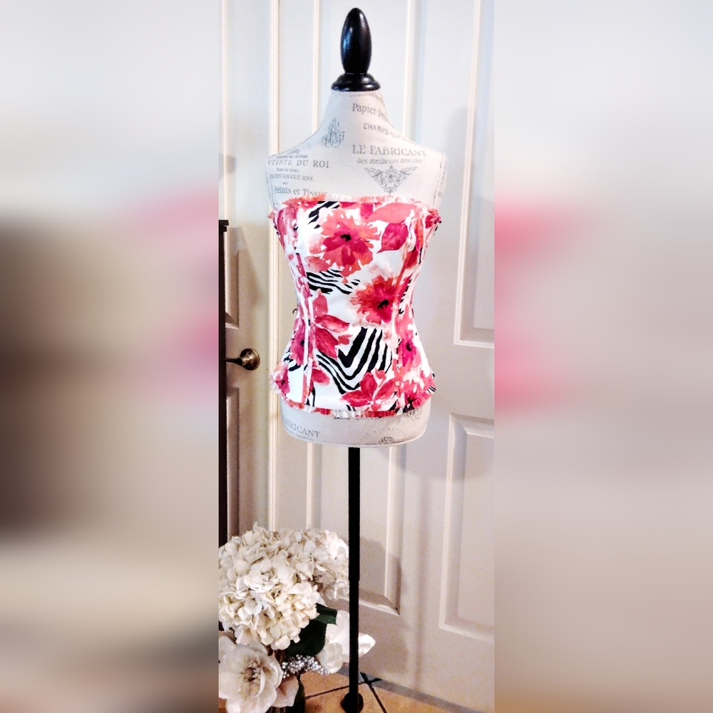 White House Black Market Floral Corset Top